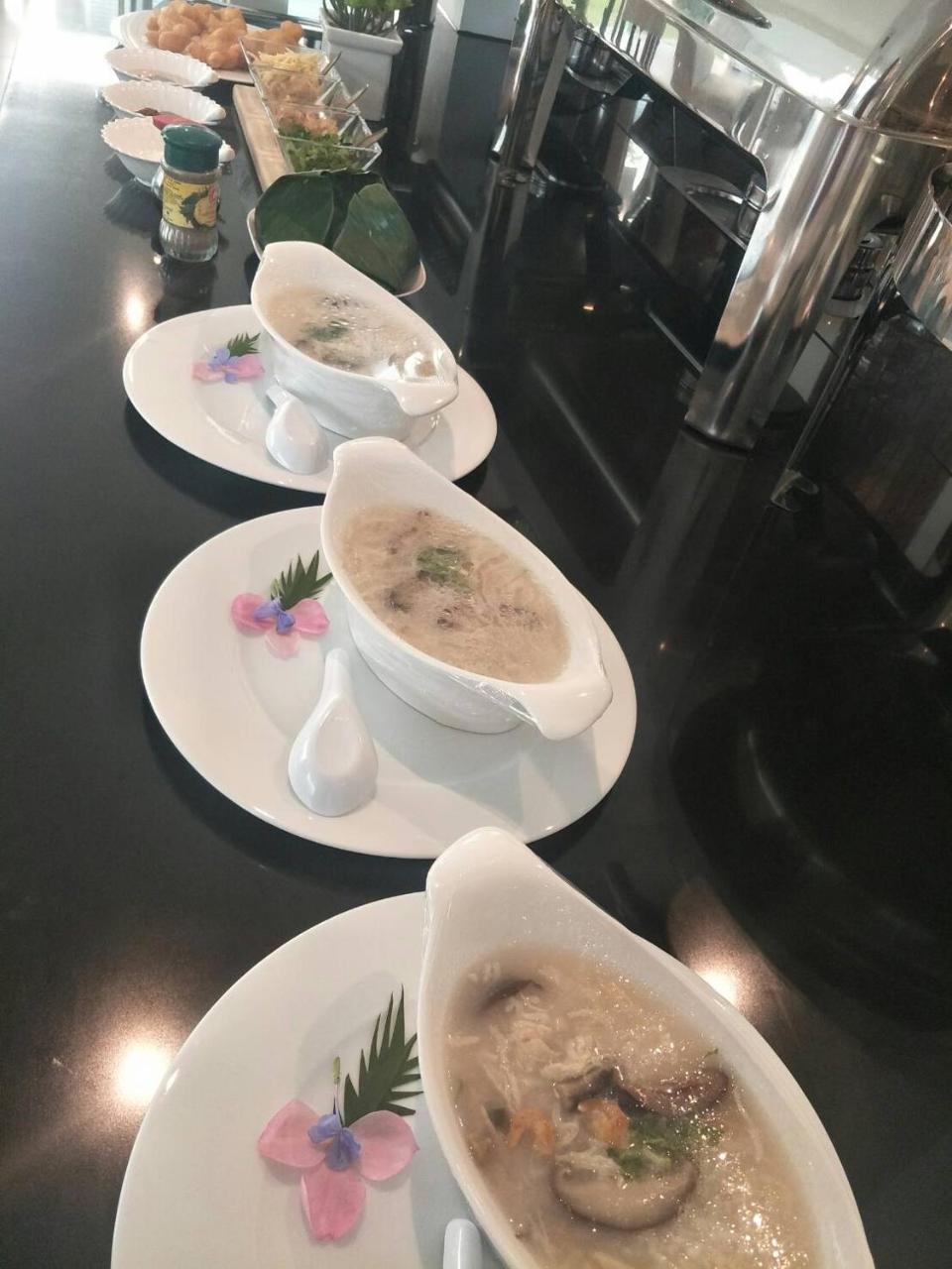 The White Garden Premier Saraburi Hotel Ban Dao Ruang  ภายนอก รูปภาพ