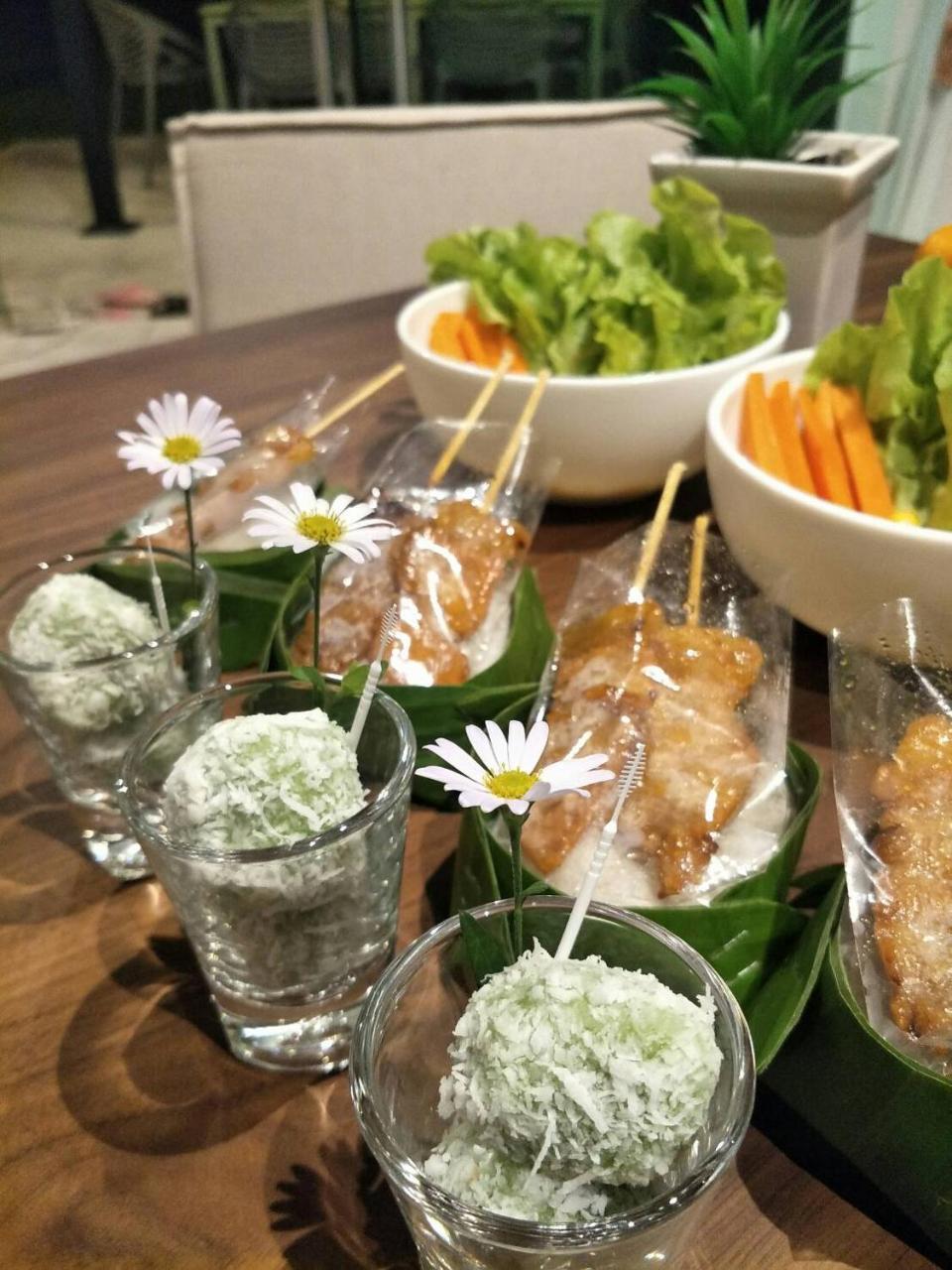 The White Garden Premier Saraburi Hotel Ban Dao Ruang  ภายนอก รูปภาพ
