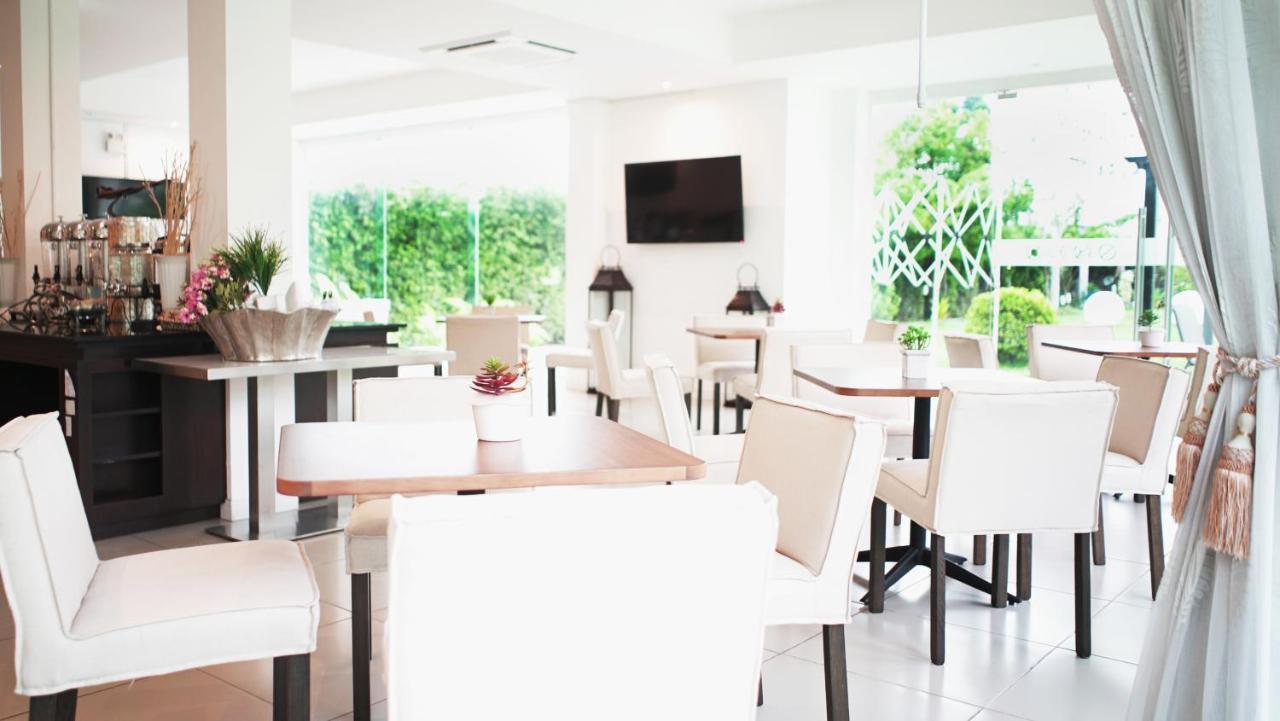The White Garden Premier Saraburi Hotel Ban Dao Ruang  ภายนอก รูปภาพ