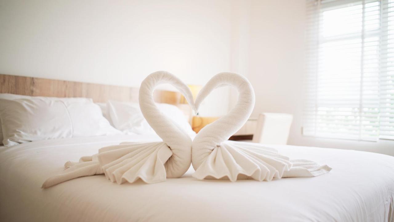 The White Garden Premier Saraburi Hotel Ban Dao Ruang  ภายนอก รูปภาพ