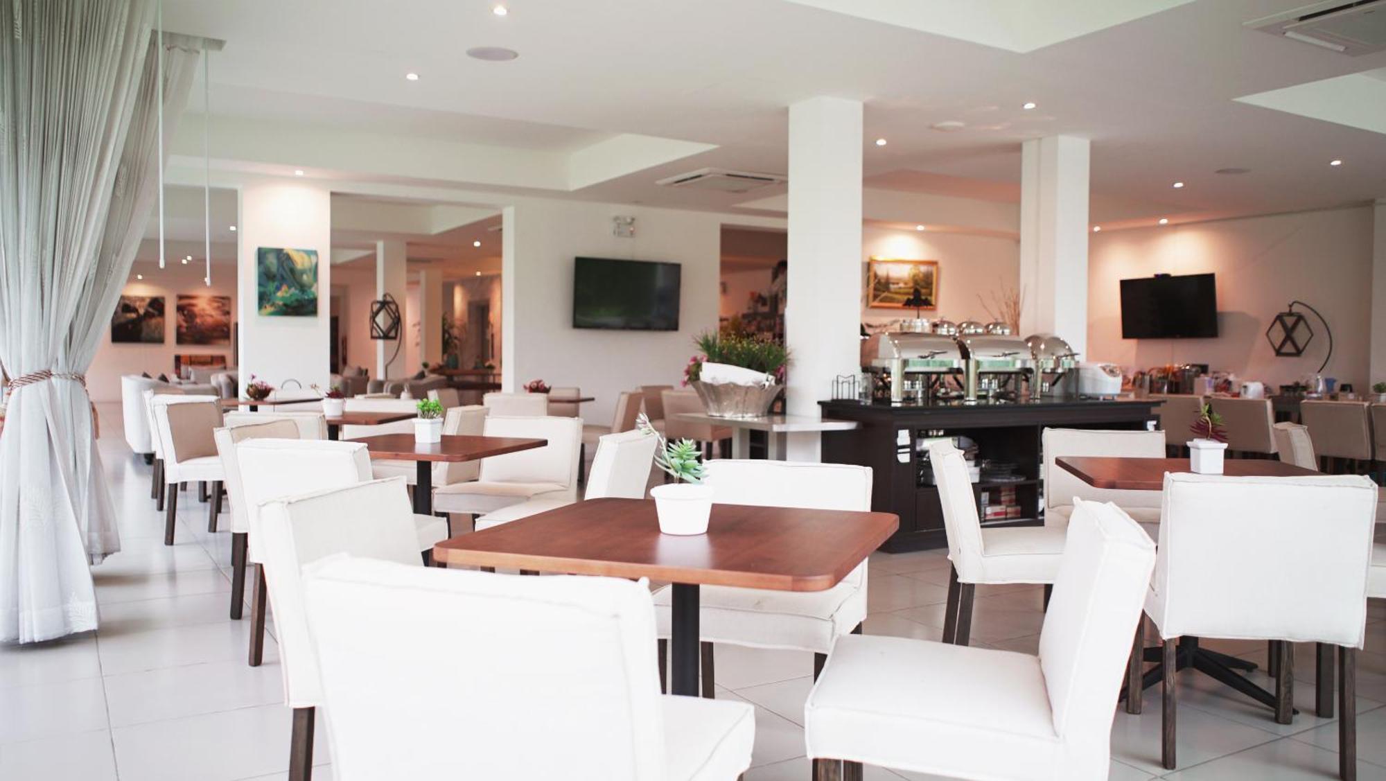 The White Garden Premier Saraburi Hotel Ban Dao Ruang  ภายนอก รูปภาพ