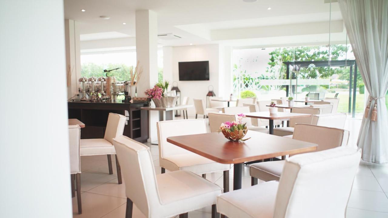 The White Garden Premier Saraburi Hotel Ban Dao Ruang  ภายนอก รูปภาพ